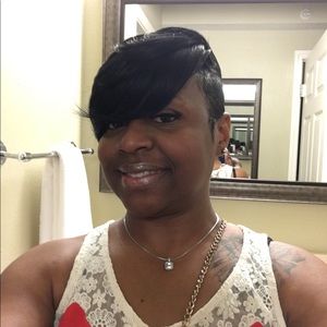 Meet your Posher, Nina